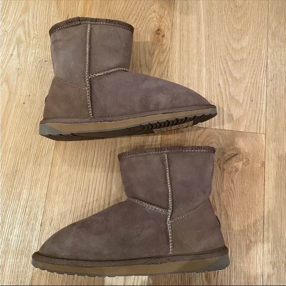 Emu Australia Stinger Lo Water Resistant Sheepskin  Ugg Style Boot Size - Picture 1 of 10